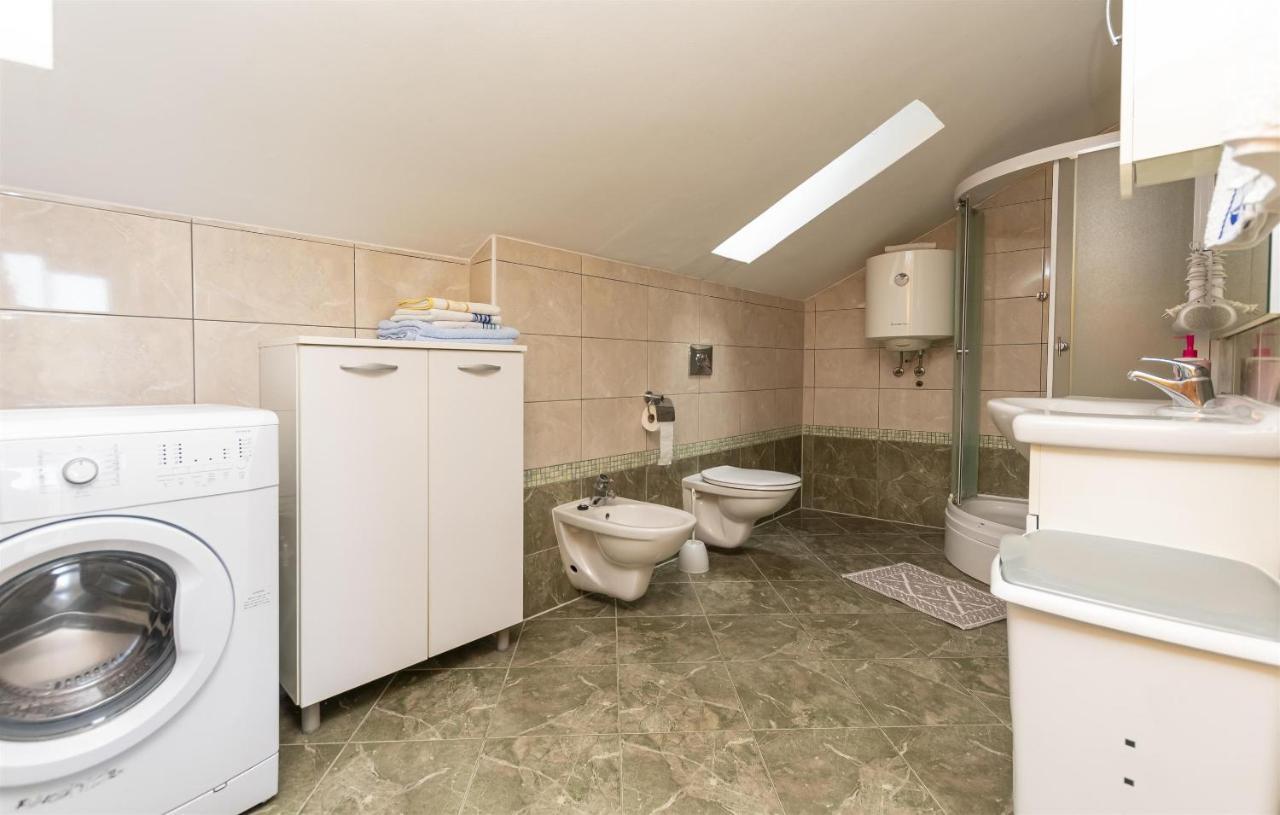 Apartment Ivanka Omiš Eksteriør bilde