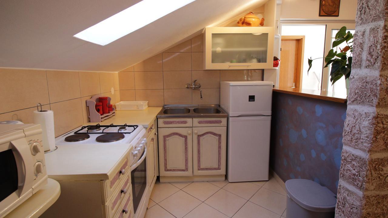 Apartment Ivanka Omiš Eksteriør bilde