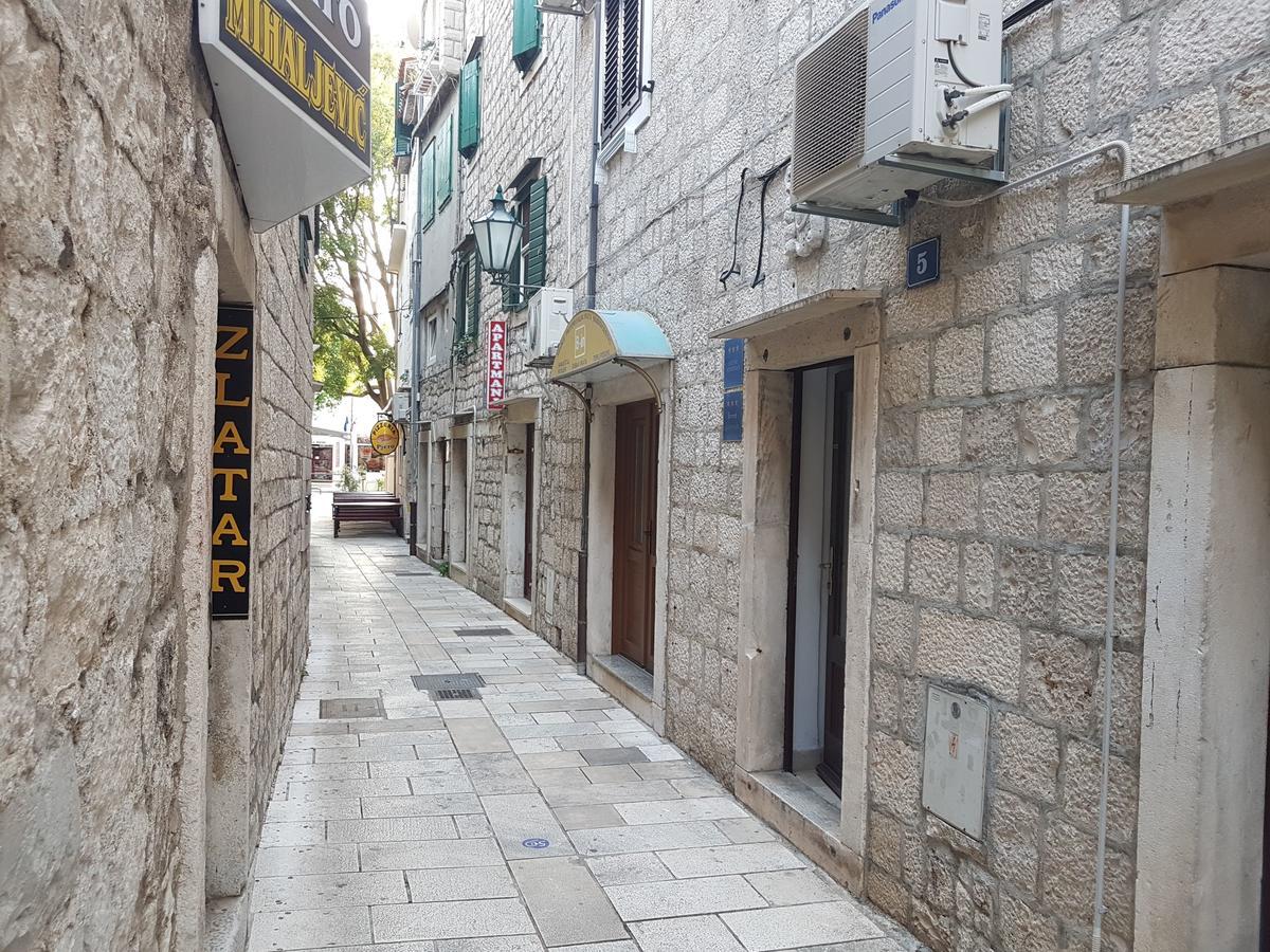 Apartment Ivanka Omiš Eksteriør bilde