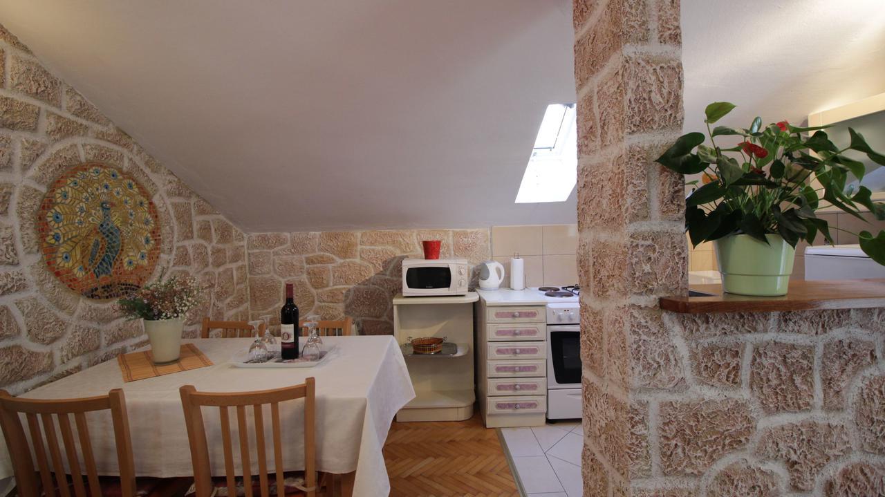 Apartment Ivanka Omiš Eksteriør bilde